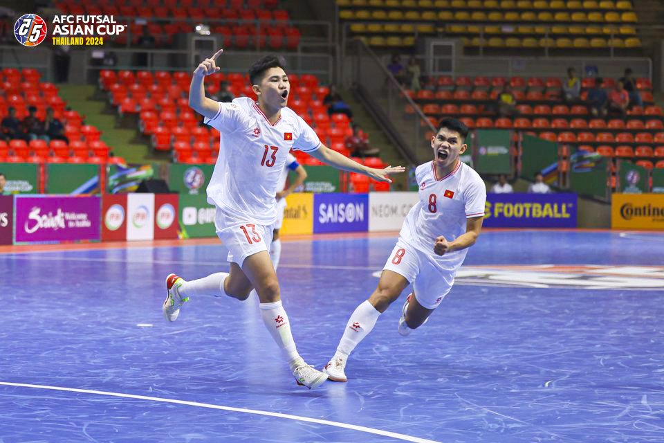 Thắng Trung Quốc, tuyển futsal Việt Nam rộng cửa vào tứ kết