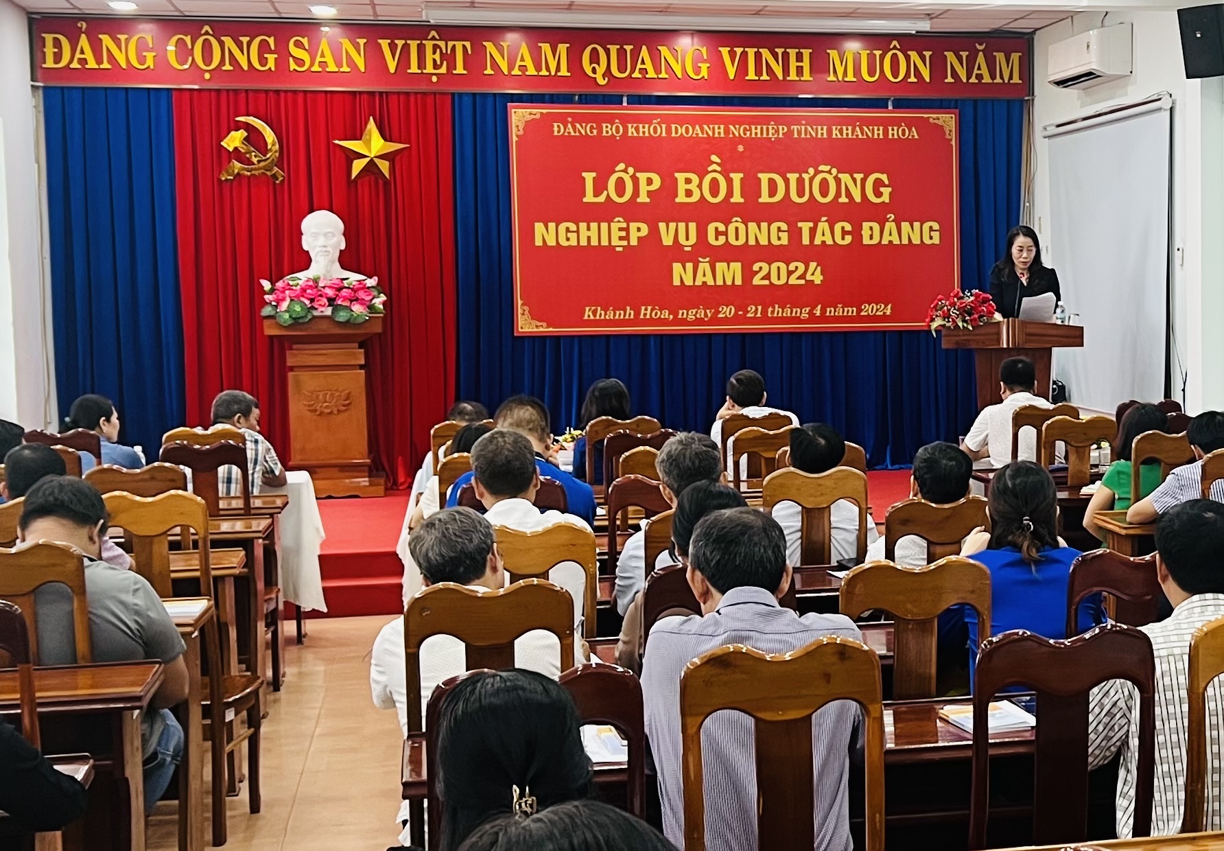 Đảng ủy Khối Doanh nghiệp tỉnh: Tập huấn nghiệp vụ công tác Đảng dành cho cấp ủy viên cơ sở