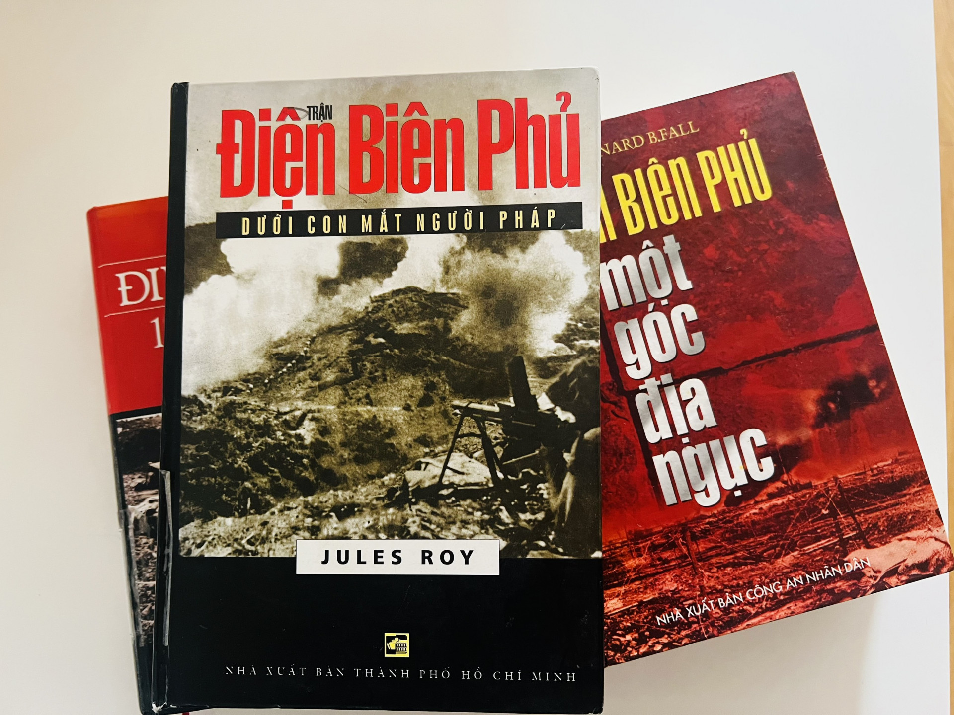 Một số tác phẩm của phương Tây viết về trận Điện Biên Phủ