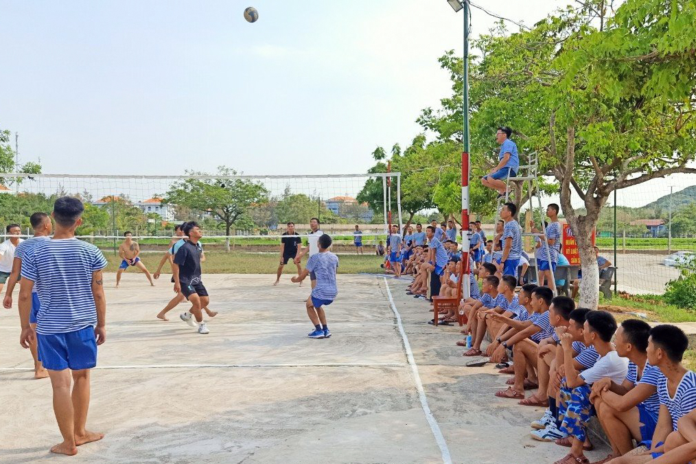 Trung tâm Huấn luyện Vùng 4 Hải quân tổ chức các hoạt động nhân dịp các ngày lễ lớn