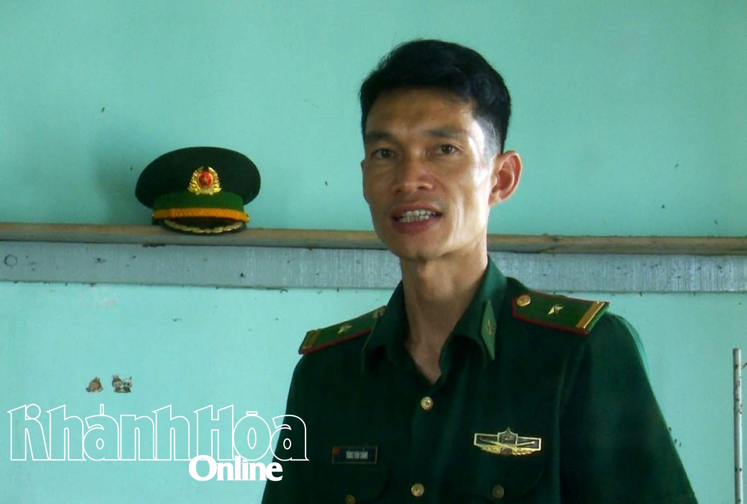 Thiếu tá Tống Văn Cảnh kể lại hành động nhảy xuống biển cứu người.