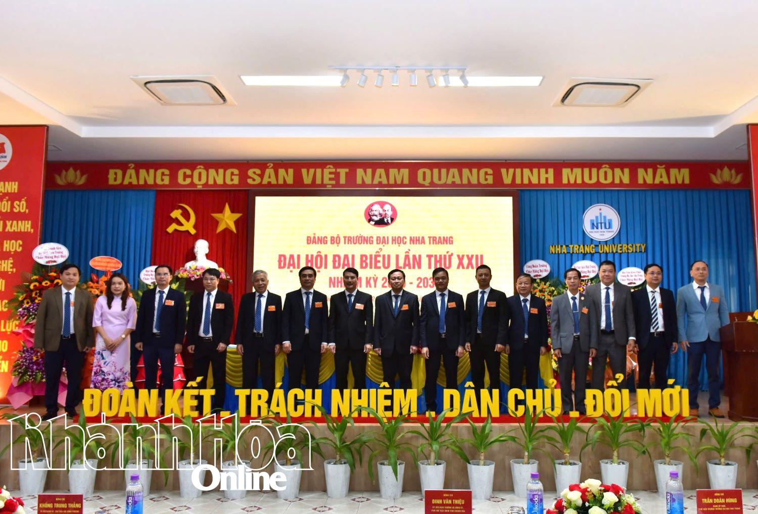 Đại hội Đảng bộ Trường Đại học Nha Trang lần thứ XXII