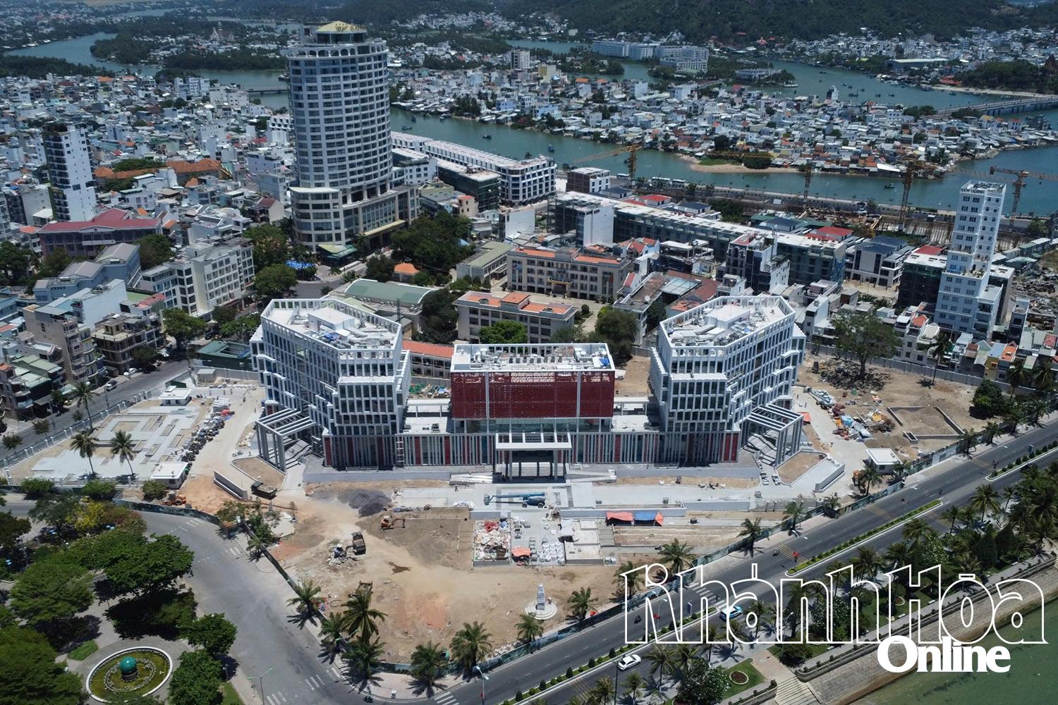 Bố trí trụ sở làm việc, nhà ở công vụ cho cán bộ sau sáp nhập tỉnh