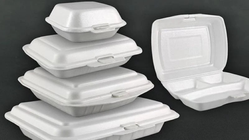 Cách dùng hộp xốp để tránh thôi nhiễm chất độc hại vào thức ăn. (Ảnh: Internet)