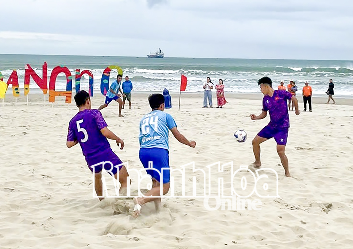 Vietnam playing friendly match with Imane Beach Soccer Club (Thailand) (Source: VFF)