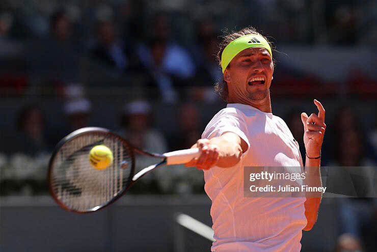 Zverev tay vợt người Đức có cuộc lội ngược dòng ngoạn mục