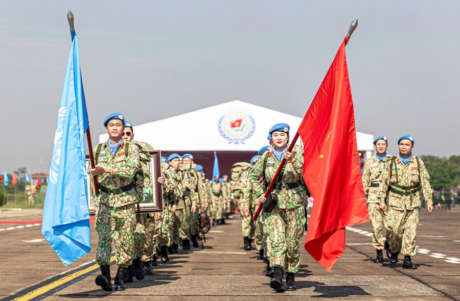 Đội công binh số 3 và Bệnh viện dã chiến 2.6 lên đường thực hiện nhiệm vụ gìn giữ hòa bình Liên hợp quốc tại khu vực Abyei và Nam Sudan, tháng 9-2024. Ảnh: Tuấn Minh

