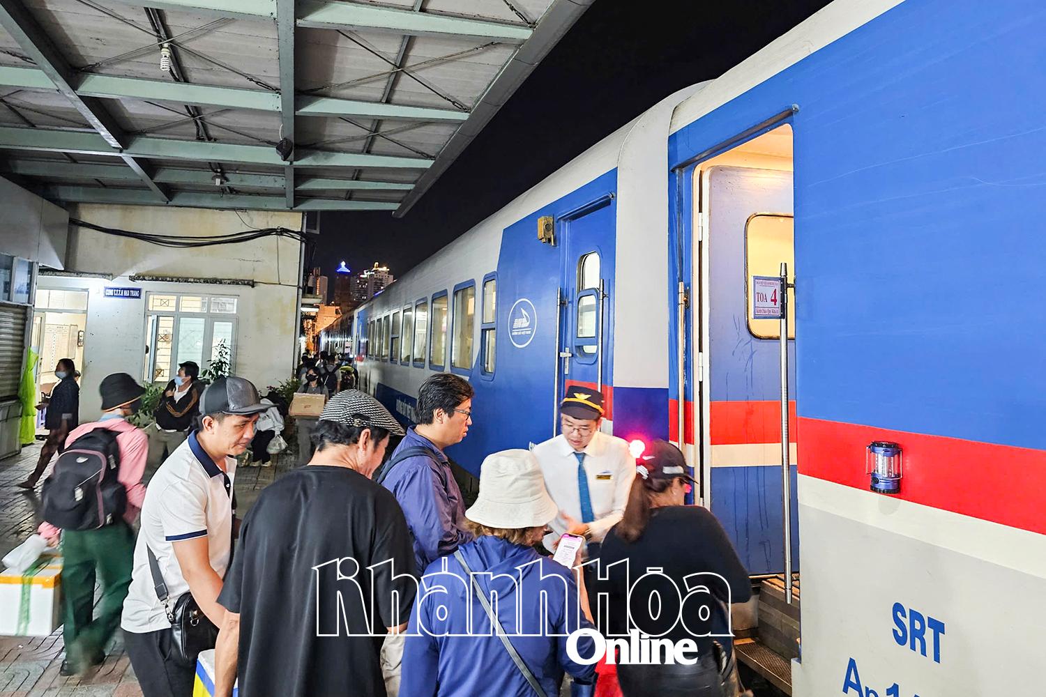 Đáp ứng nhu cầu giao thông dịp lễ