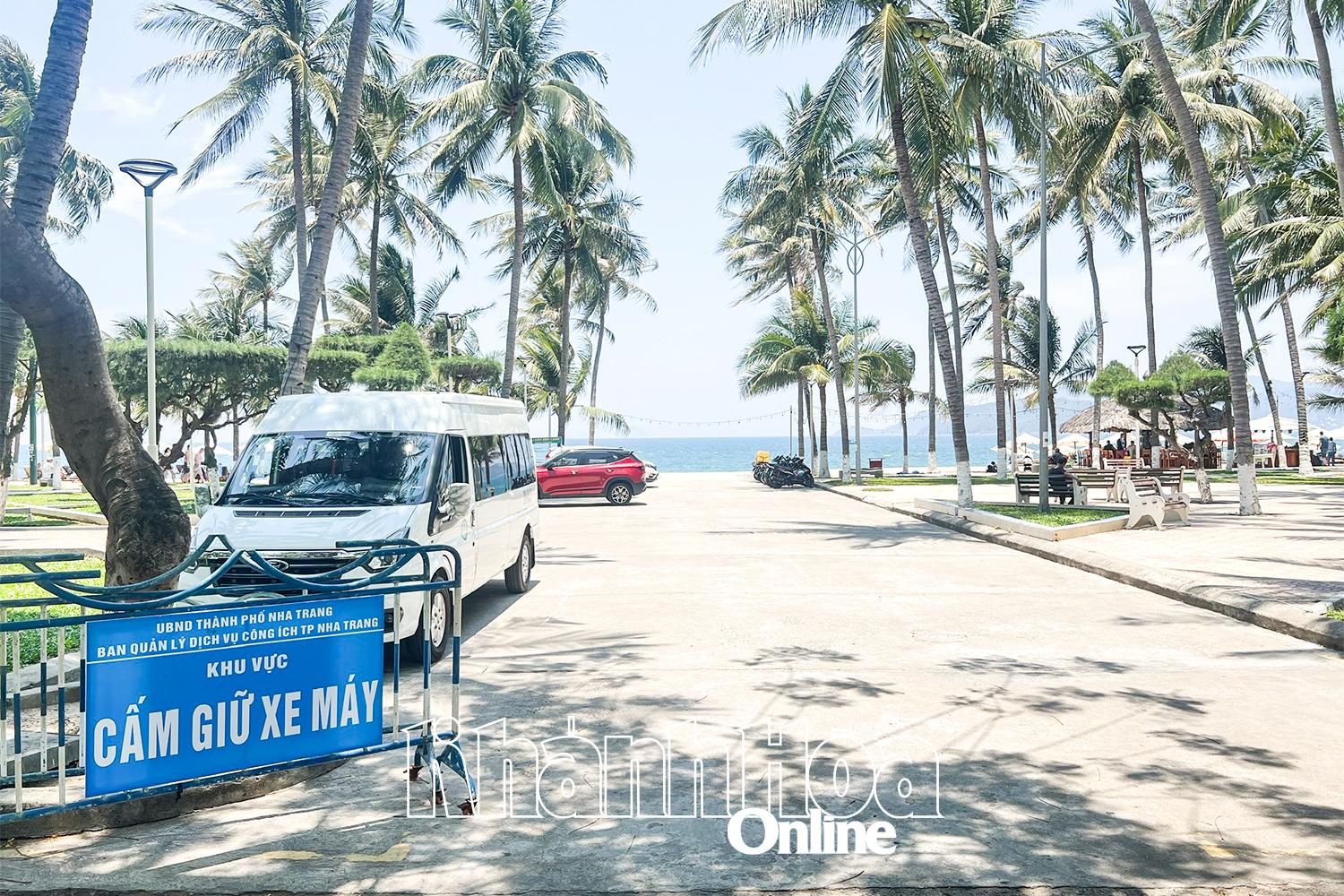 Các điểm giữ xe dọc công viên bờ biển Nha Trang: Ban Quản lý Dịch vụ công ích sẽ khai thác, vận hành