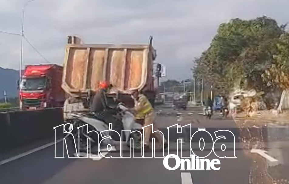 Xác minh đối tượng chống đối hiệu lệnh của cảnh sát giao thông