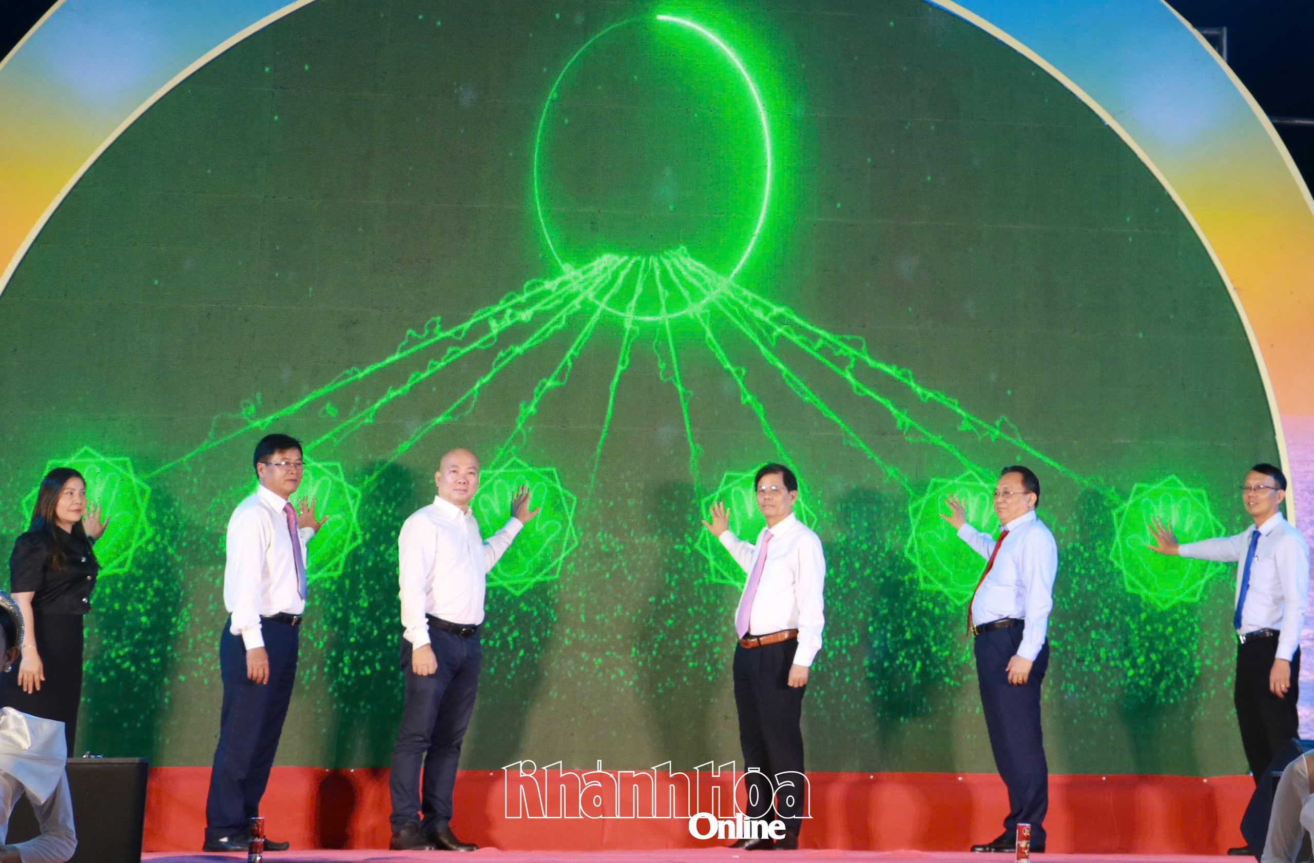 Khai mạc Hội chợ Triển lãm thương mại và kích cầu tiêu dùng tỉnh năm 2025