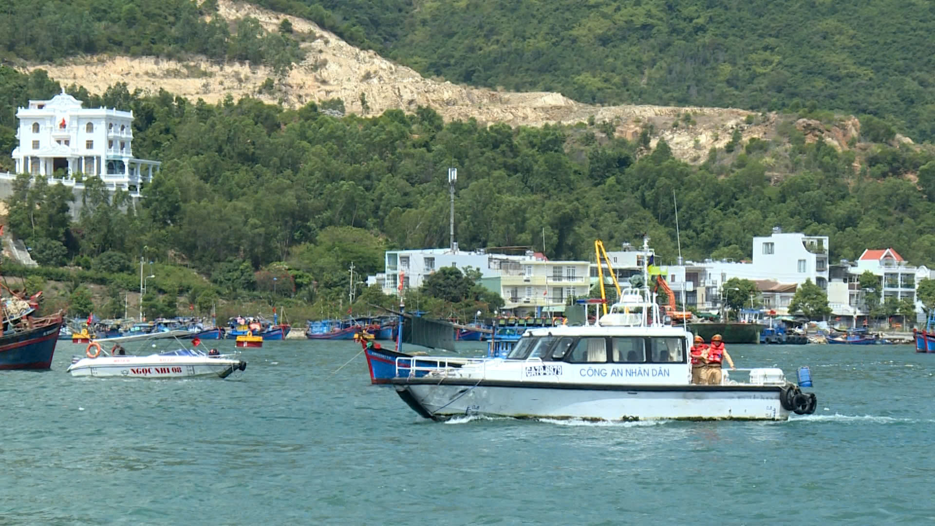 VIDEO: Đảm bảo an toàn tuyến du lịch biển đảo trong kỳ nghỉ lễ
