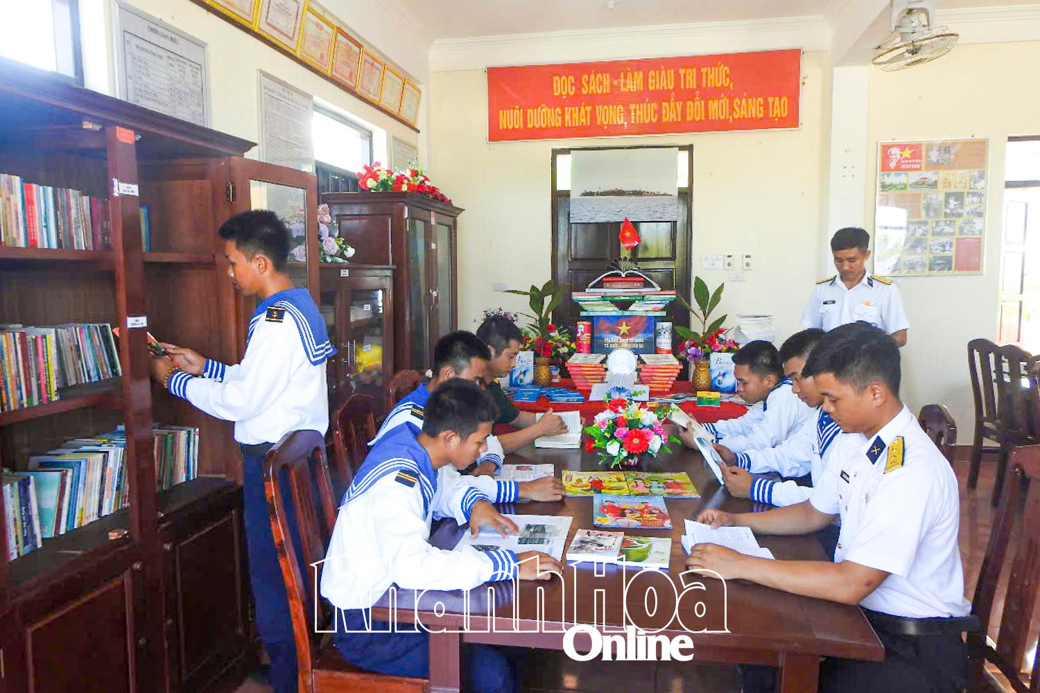 Lan tỏa văn hóa đọc trong lực lượng Hải quân