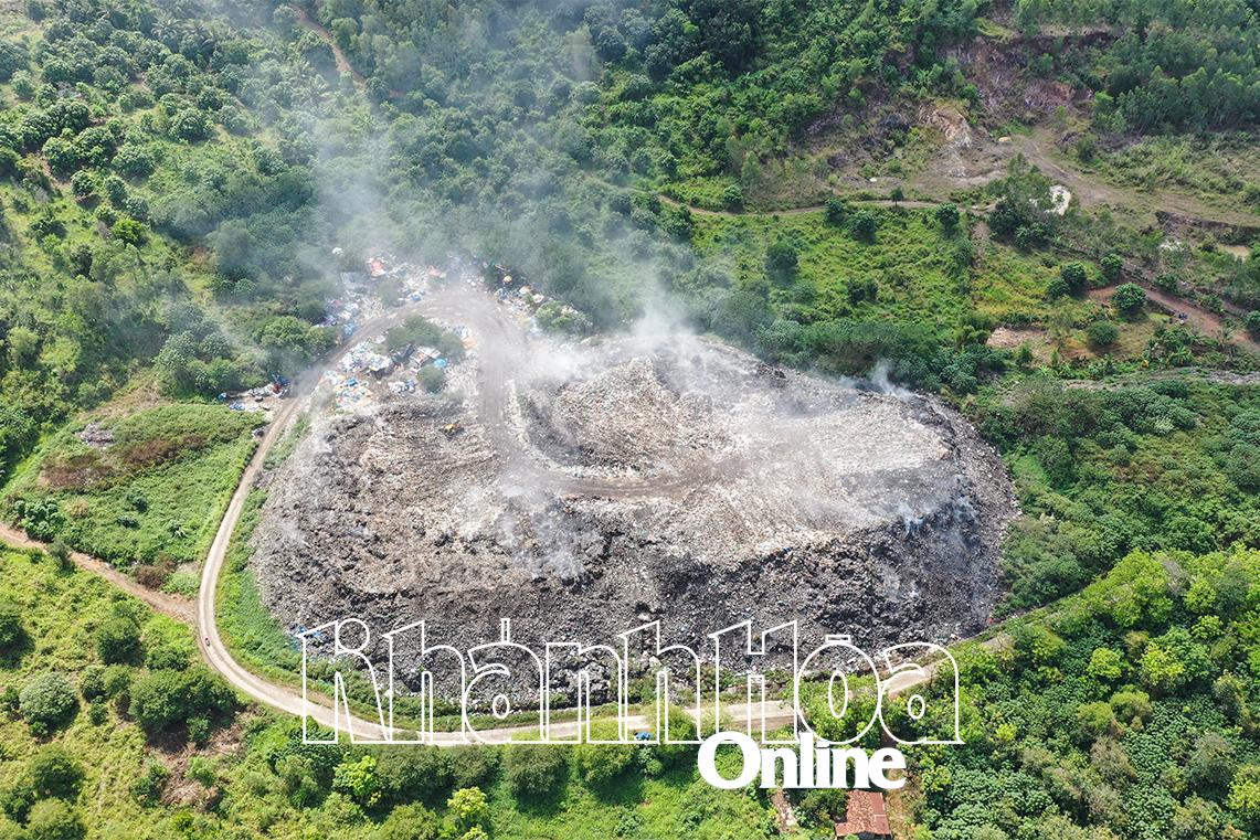 Bãi rác Hòn Ngang tiếp tục gây ô nhiễm