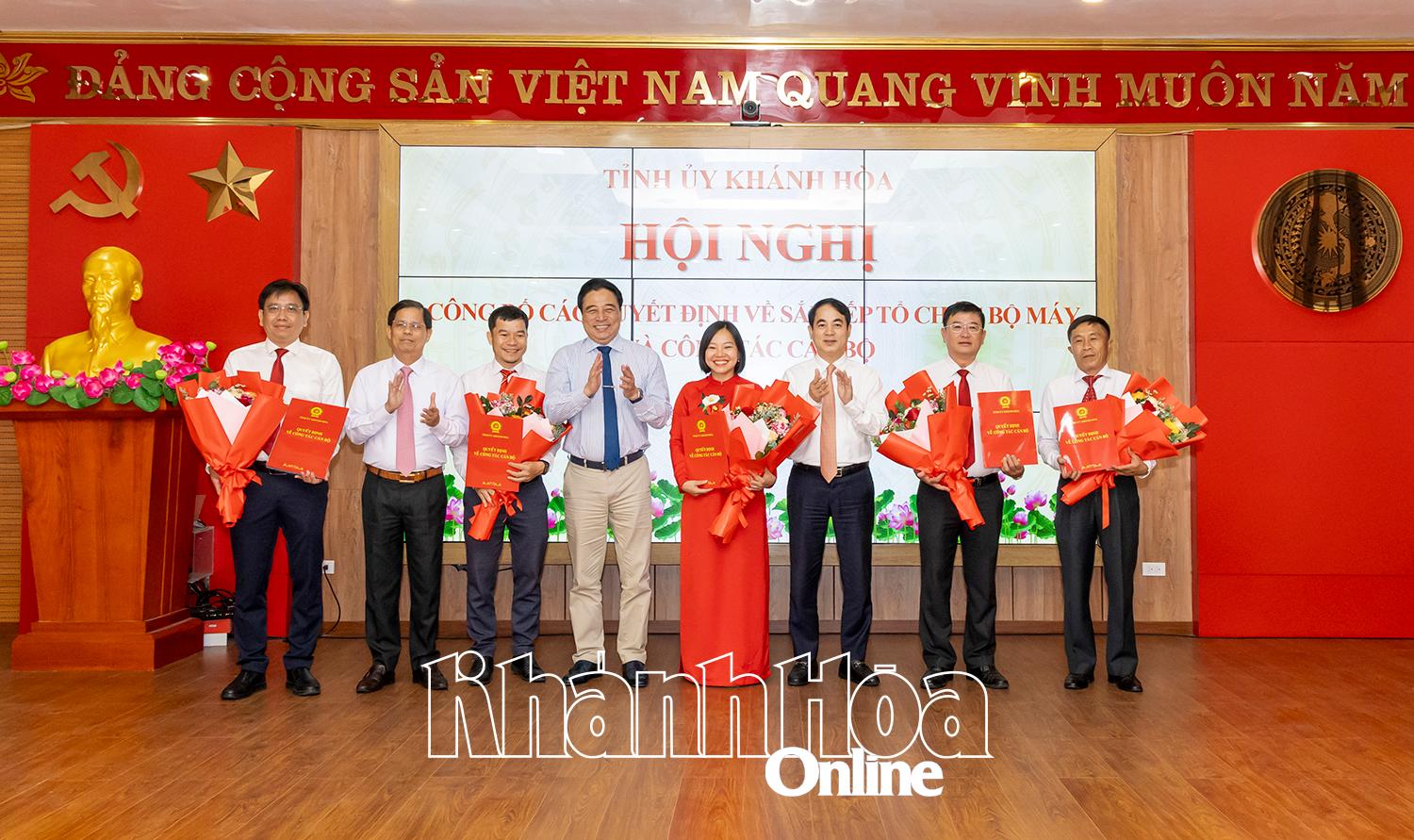 Hợp nhất Báo Khánh Hòa và Đài Phát thanh và Truyền hình Khánh Hòa thành Báo Khánh Hòa