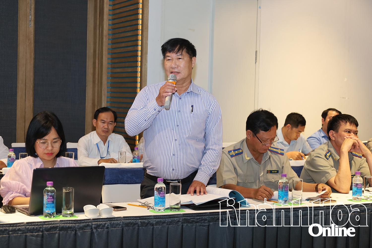 Đại diện Cục Thi hành án dân sự tỉnh Khánh Hòa phát biểu. 