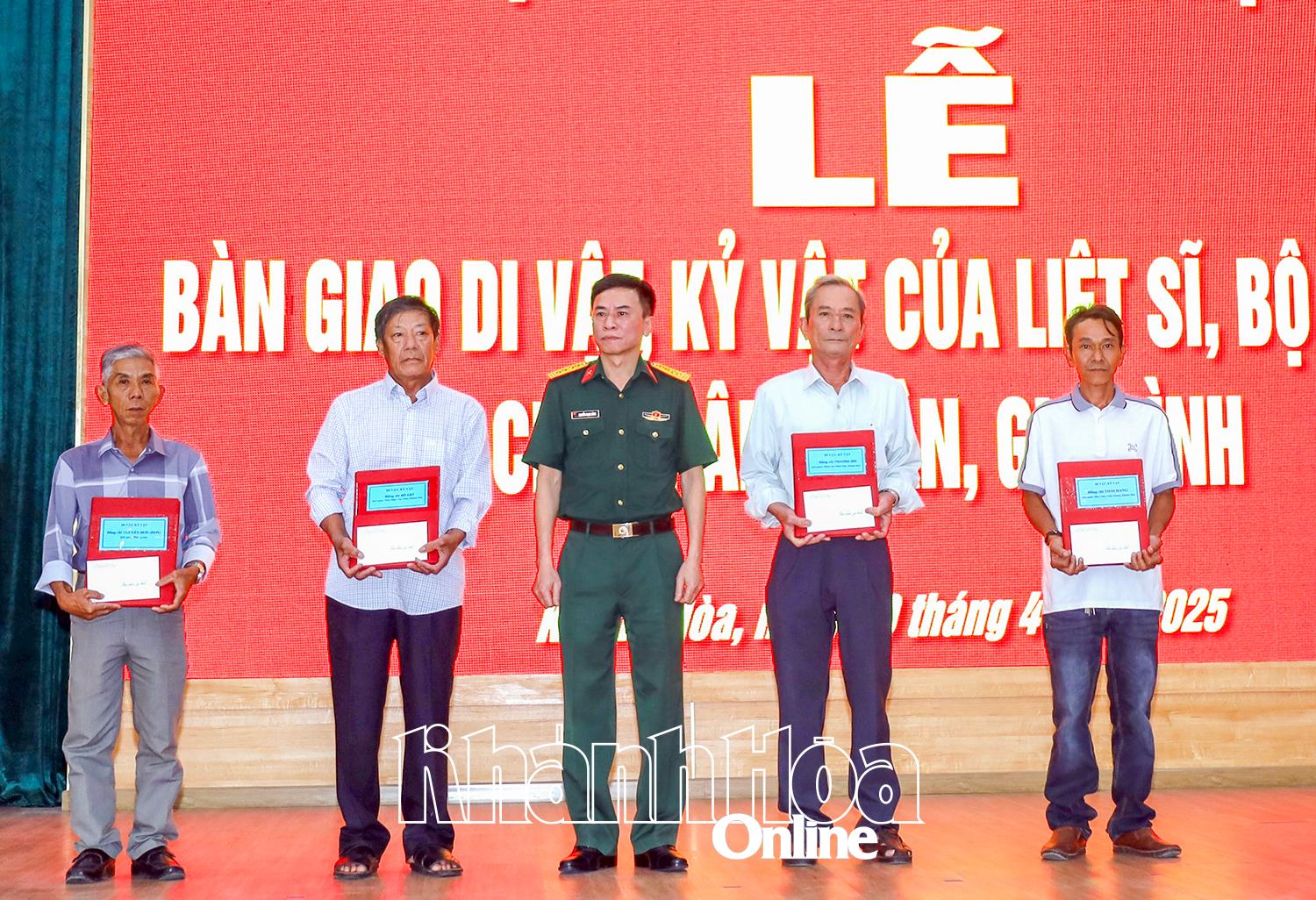 Gặp lại các anh qua những kỷ vật thiêng liêng