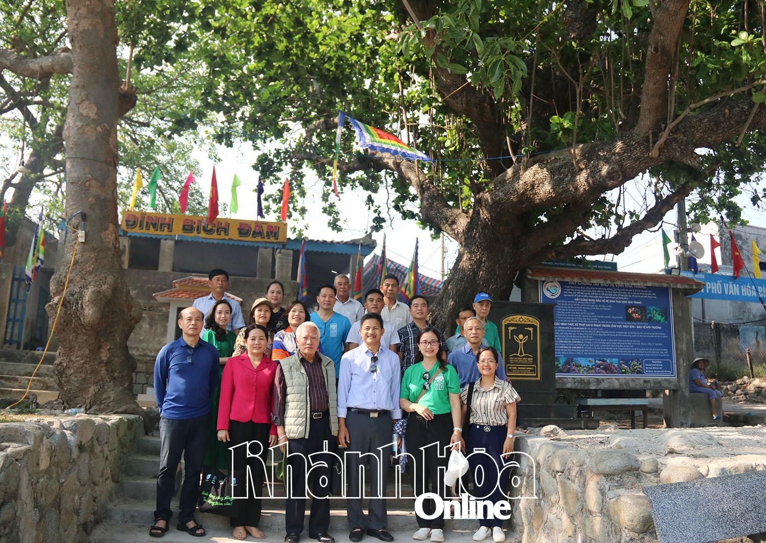 Đoàn công tác Chương trình phát triển Liên hợp quốc làm việc tại Tổ dân phố Bích Đầm