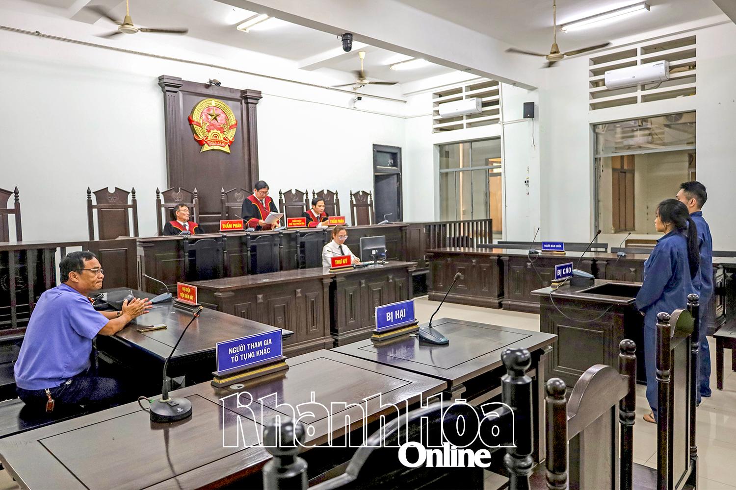 Phúc thẩm vụ tổ chức đánh bạc, tòa yêu cầu xem xét đầy đủ, toàn diện hơn