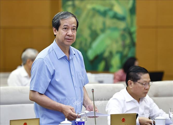 Phiên họp thứ 44, Ủy ban Thường vụ Quốc hội:: Thống nhất đề xuất miễn, hỗ trợ học phí cho trẻ Mầm non, học sinh phổ thông công lập, dân lập, tư thục