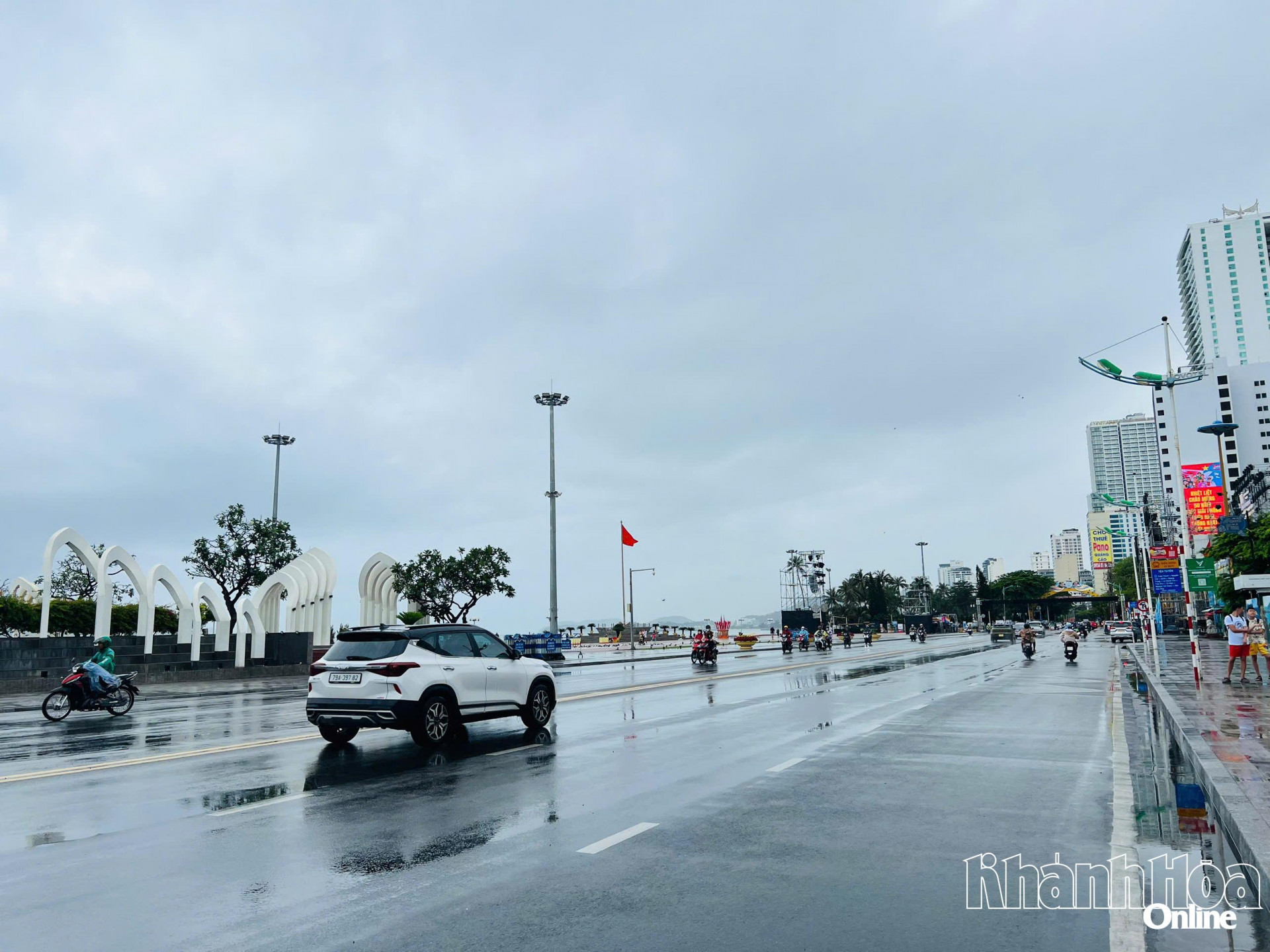 Traffic flow distribution in Nha Trang City during anniversary events