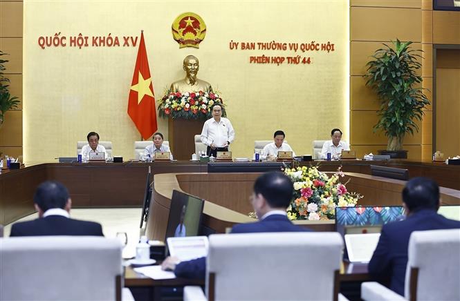 Khai mạc phiên họp thứ 44 của Ủy ban Thường vụ Quốc hội