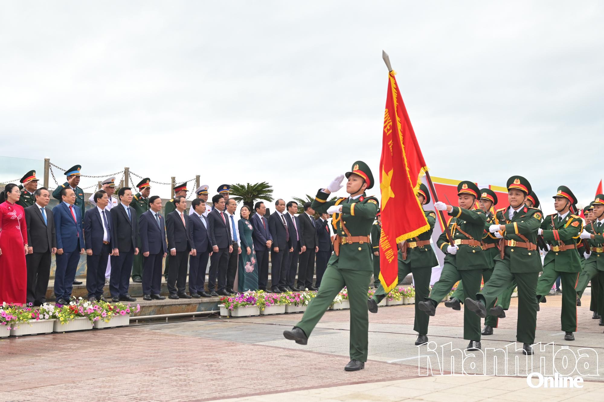 Lễ thượng cờ kỷ niệm 50 năm Ngày Giải phóng tỉnh Khánh Hòa