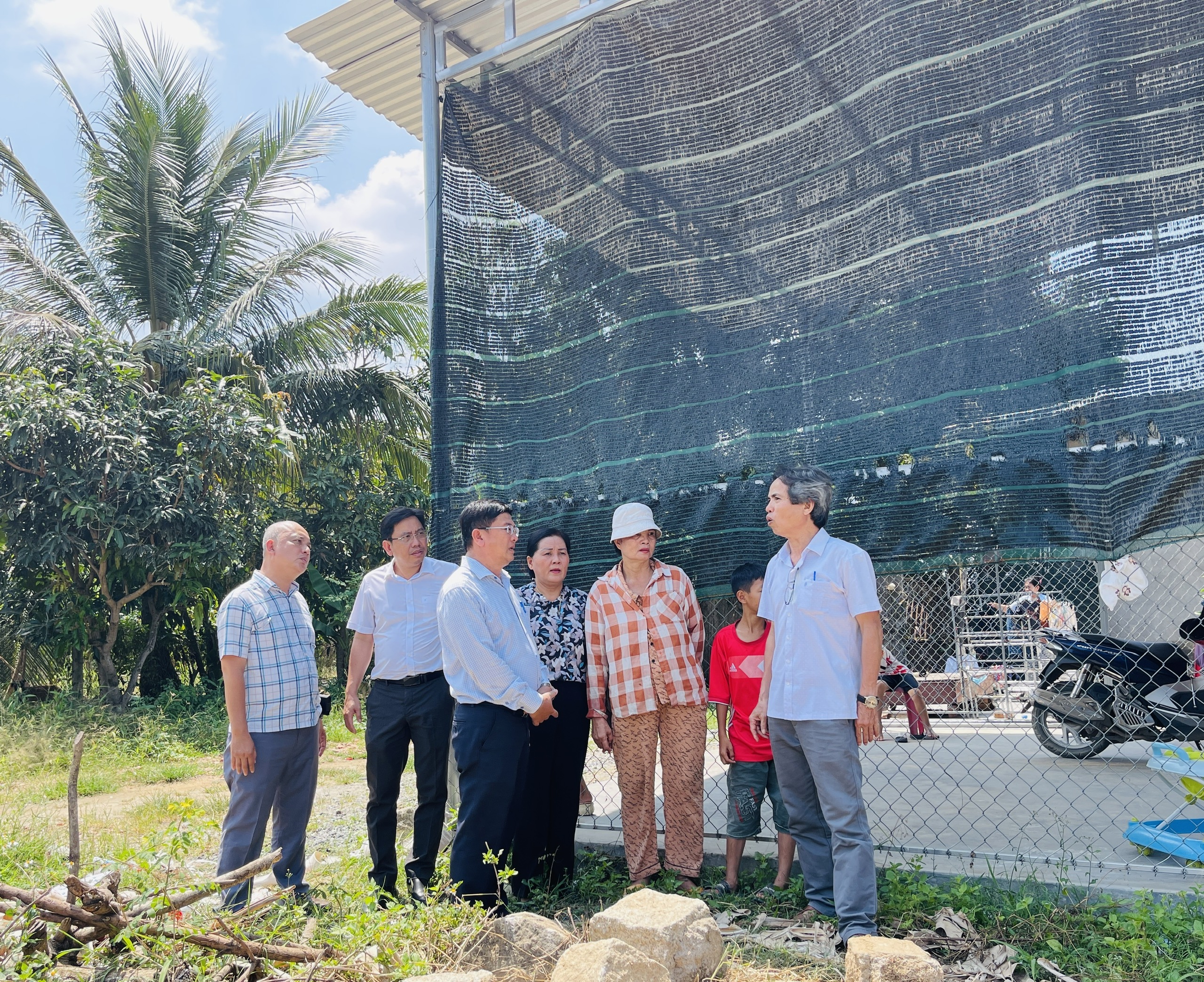 Báo Khánh Hòa khảo sát xây nhà cho 2 hộ nghèo ở xã Suối Cát, huyện Cam Lâm