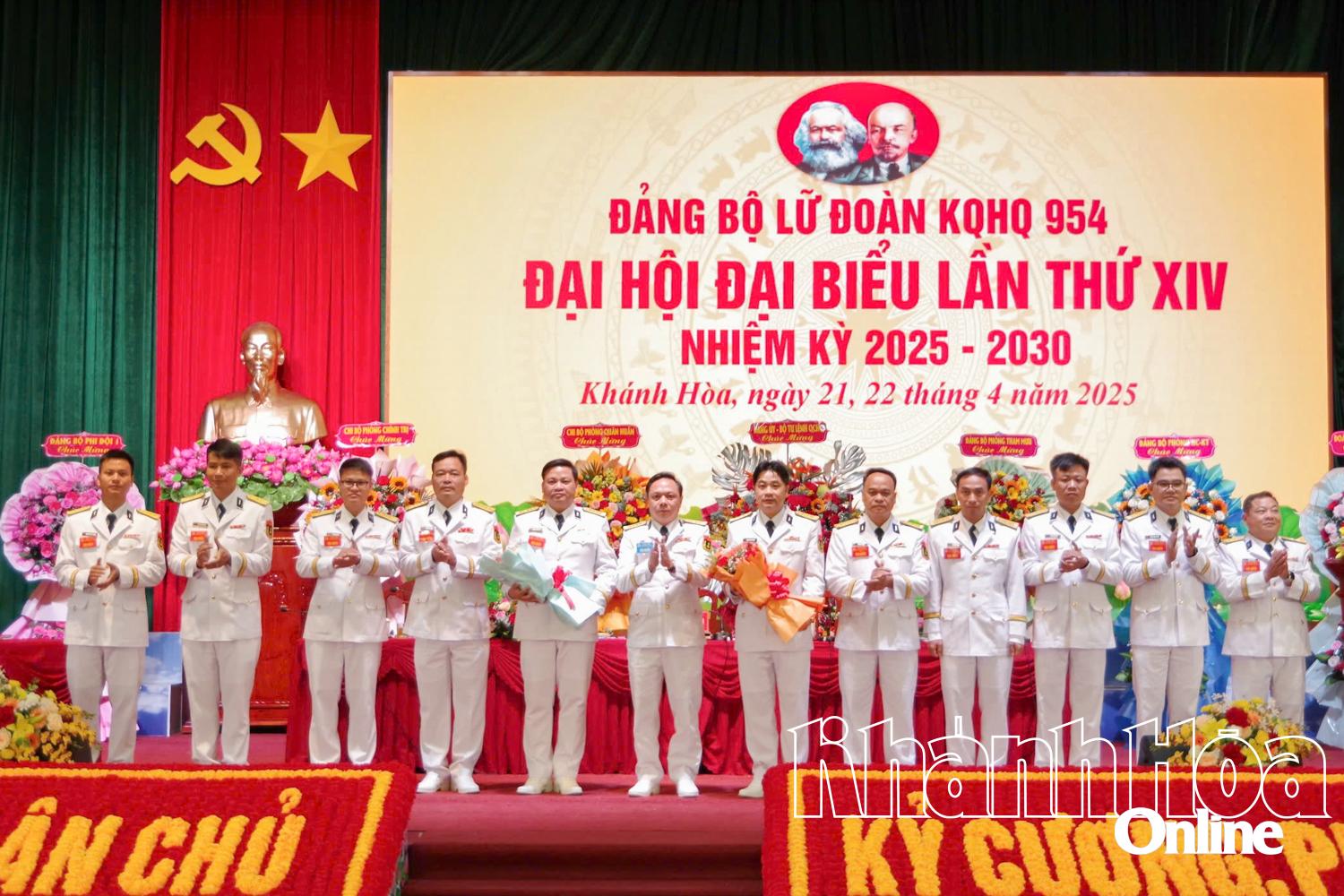 Đại hội Đảng bộ Lữ đoàn Không quân Hải quân 954 lần thứ XIV