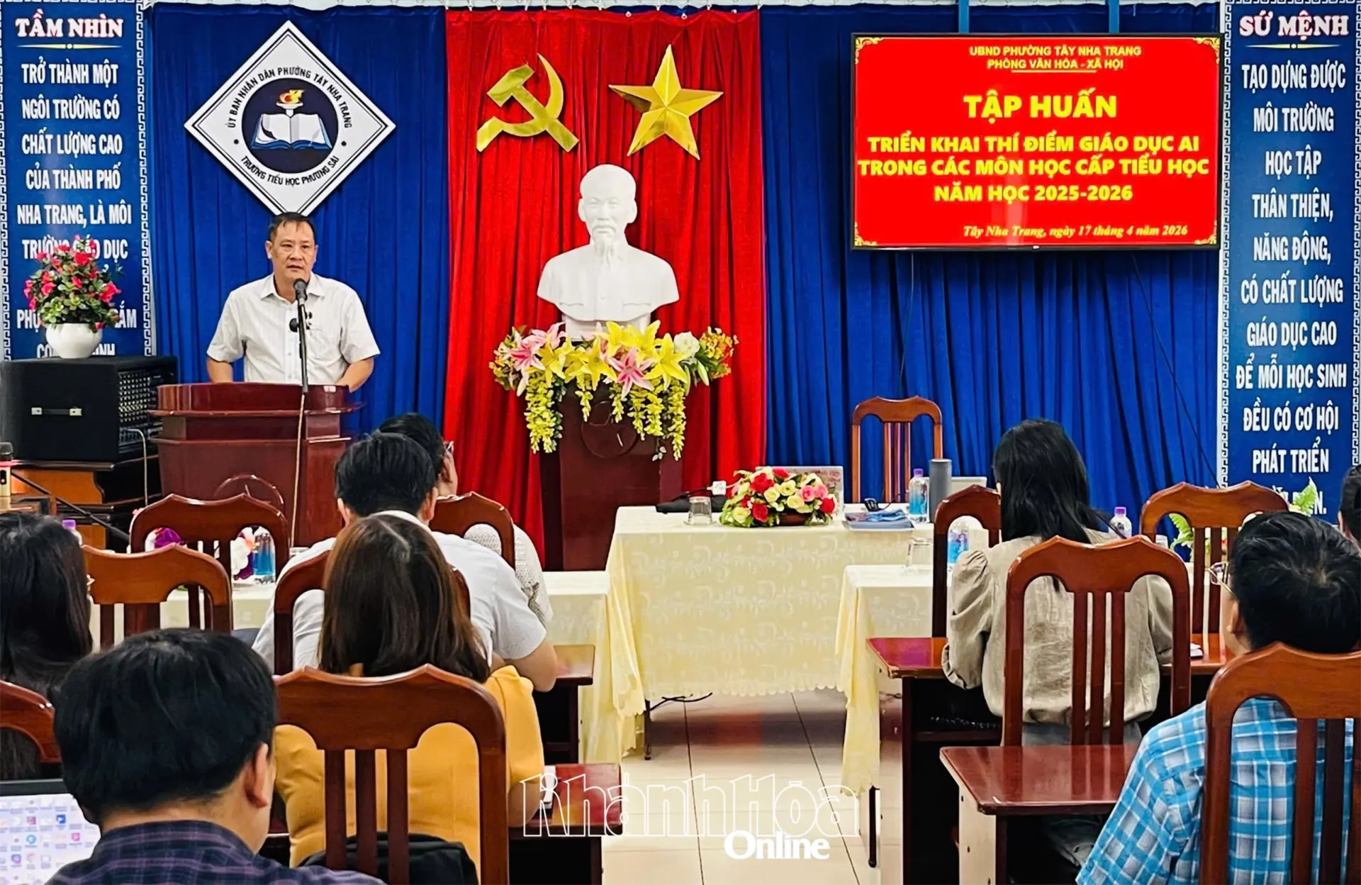 Quang cảnh buổi tập huấn.