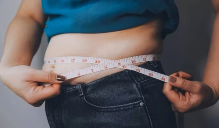 Thói quen đơn giản giúp tránh tăng cân khi ngồi cả ngày ở văn phòng