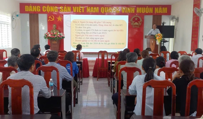 Xã Hòa Trí tuyên truyền, phổ biến pháp luật về đất đai, khoáng sản