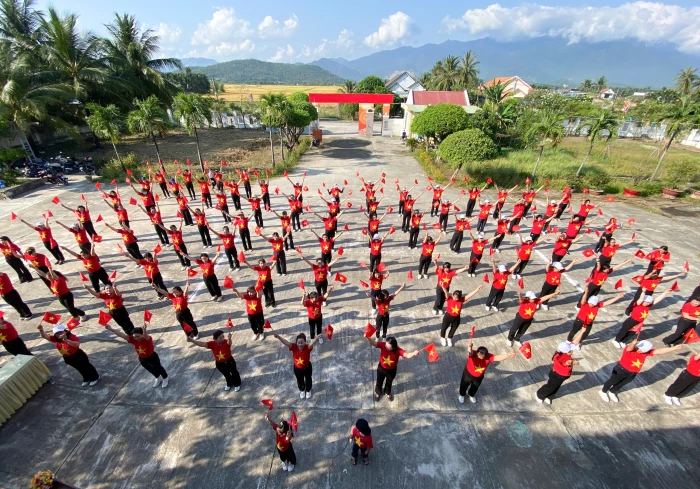 Hội Liên hiệp Phụ nữ phường Hòa Thắng tổ chức nhiều hoạt động chào mừng các ngày lễ lớn