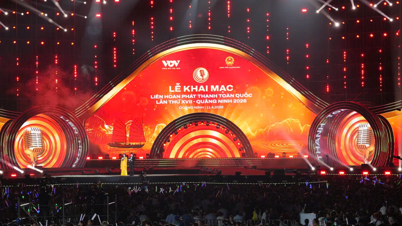 Khai mạc Liên hoan Phát thanh toàn quốc lần thứ XVII và chương trình nghệ thuật “Thanh âm kỷ nguyên mới”