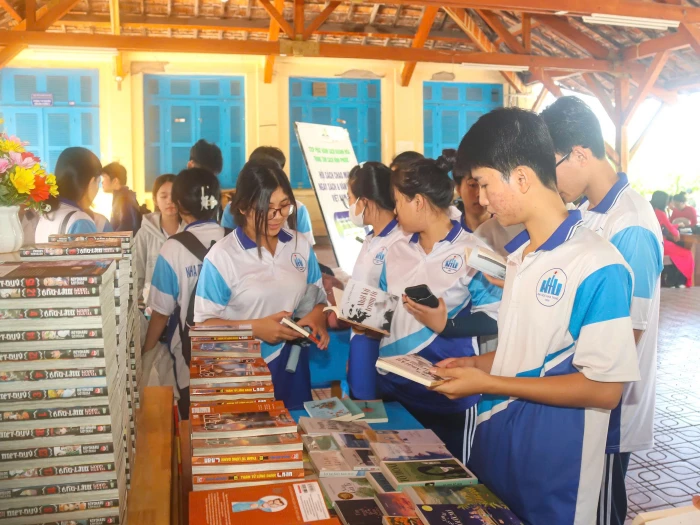 Ngày hội Sách và Văn hóa đọc 2026 tại Trường Đại học Nha Trang