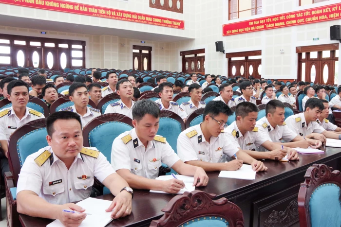 Học viện Hải quân phối hợp tổ chức truyền thụ kinh nghiệm huấn luyện, sẵn sàng chiến đấu