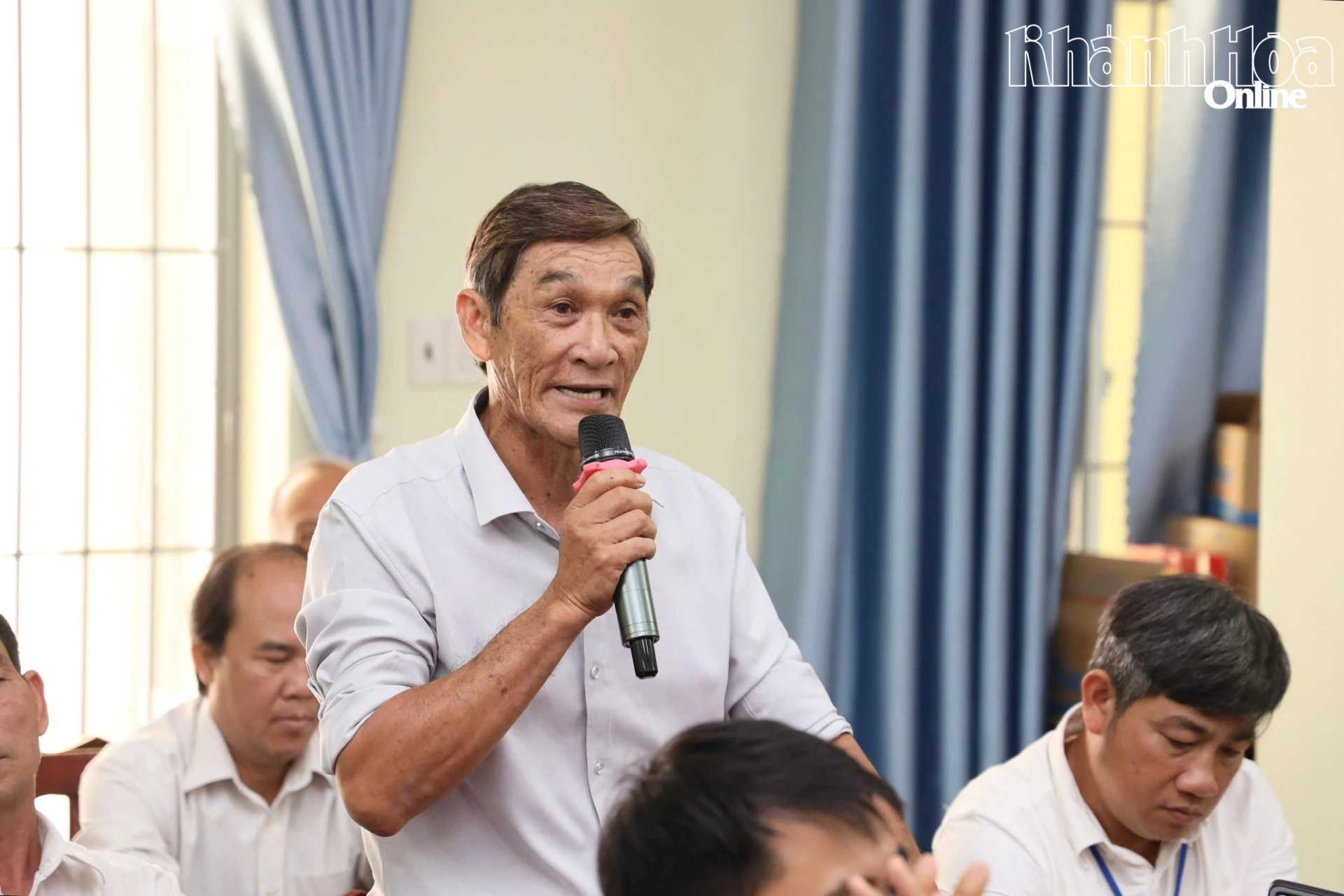 Cử tri phường Ba Ngòi kiến nghị các  vấn  đề  liên  quan  đến  đời  sống  dân  sinh