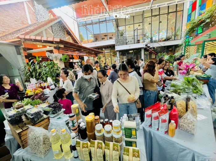 Phiên chợ Xanh - Gieo mầm tử tế