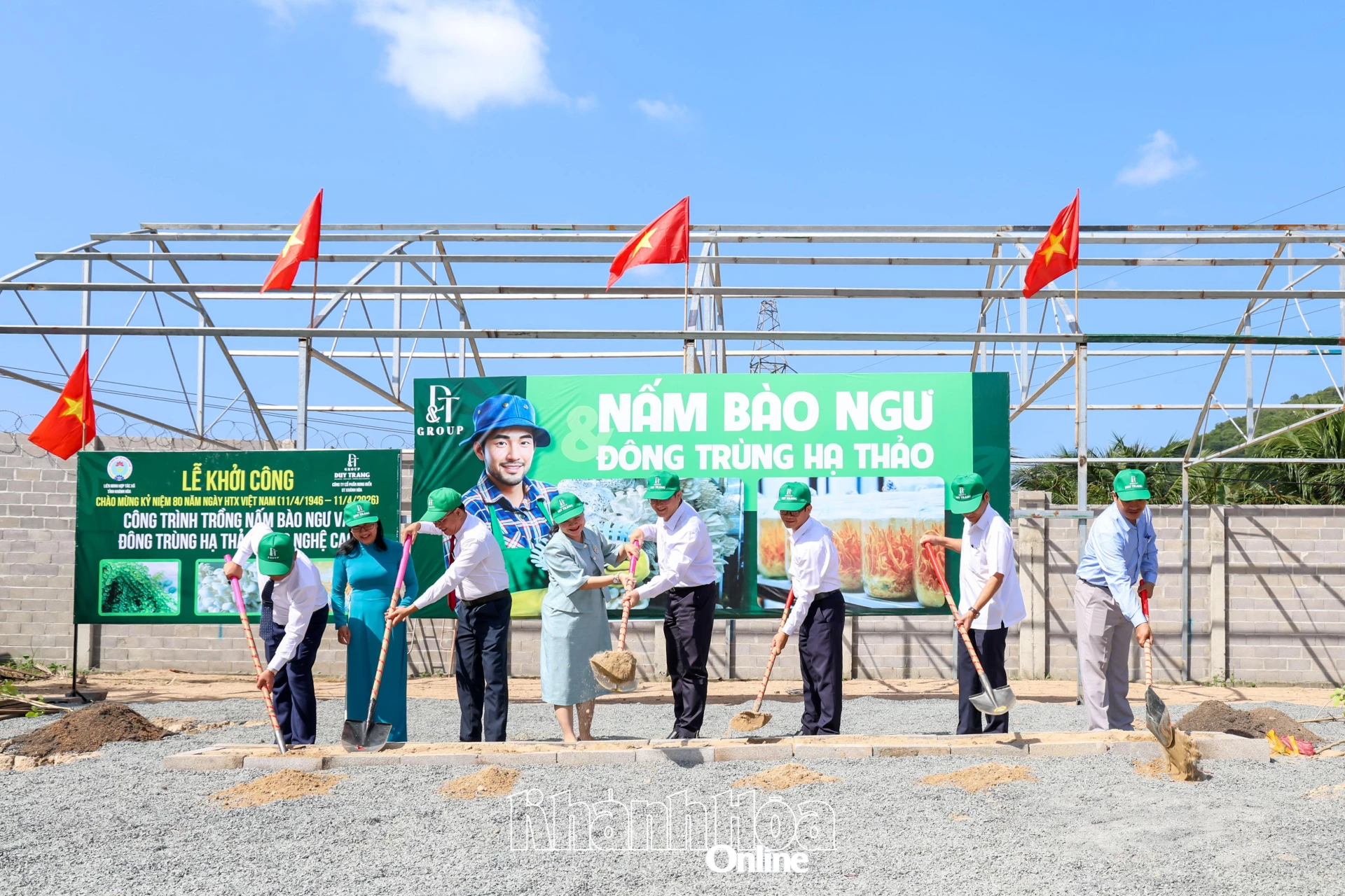 Động thổ công trình chào mừng 80 năm Ngày Hợp tác xã Việt Nam.