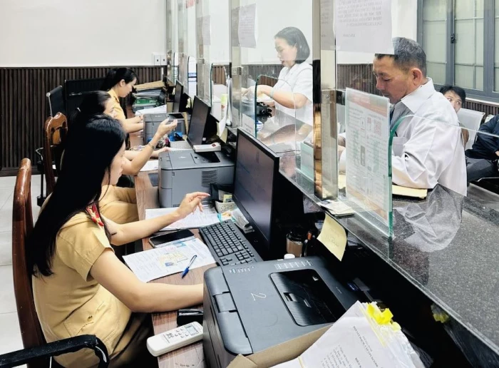 Phòng Cảnh sát giao thông tiếp tục cấp trả giấy phép lái xe
