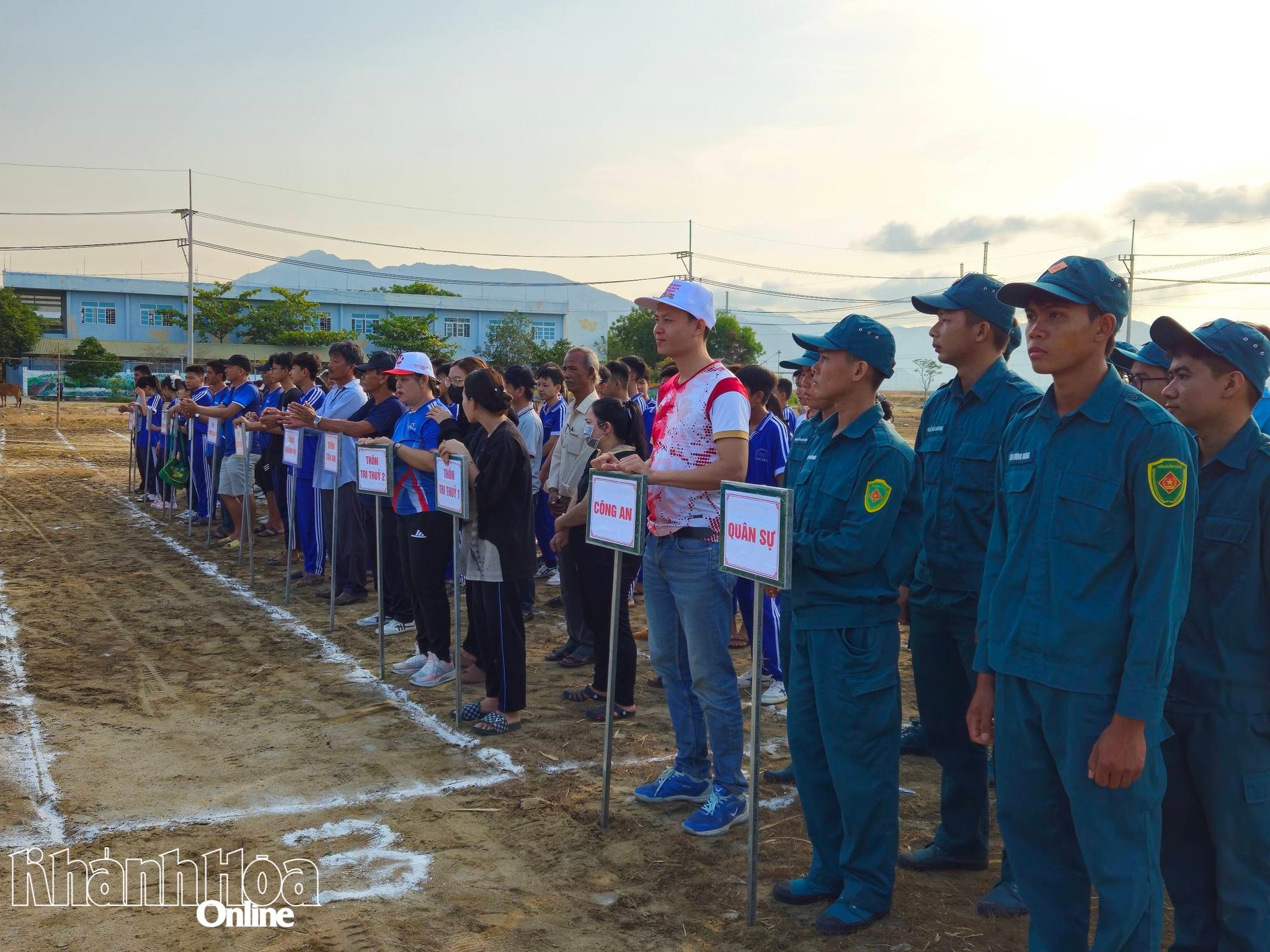 Các vận động viên tham gia giải đấu.
