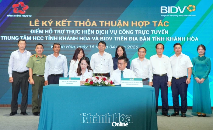 Hợp tác triển khai thí điểm mô hình “Điểm hỗ trợ thực hiện dịch vụ công trực tuyến”