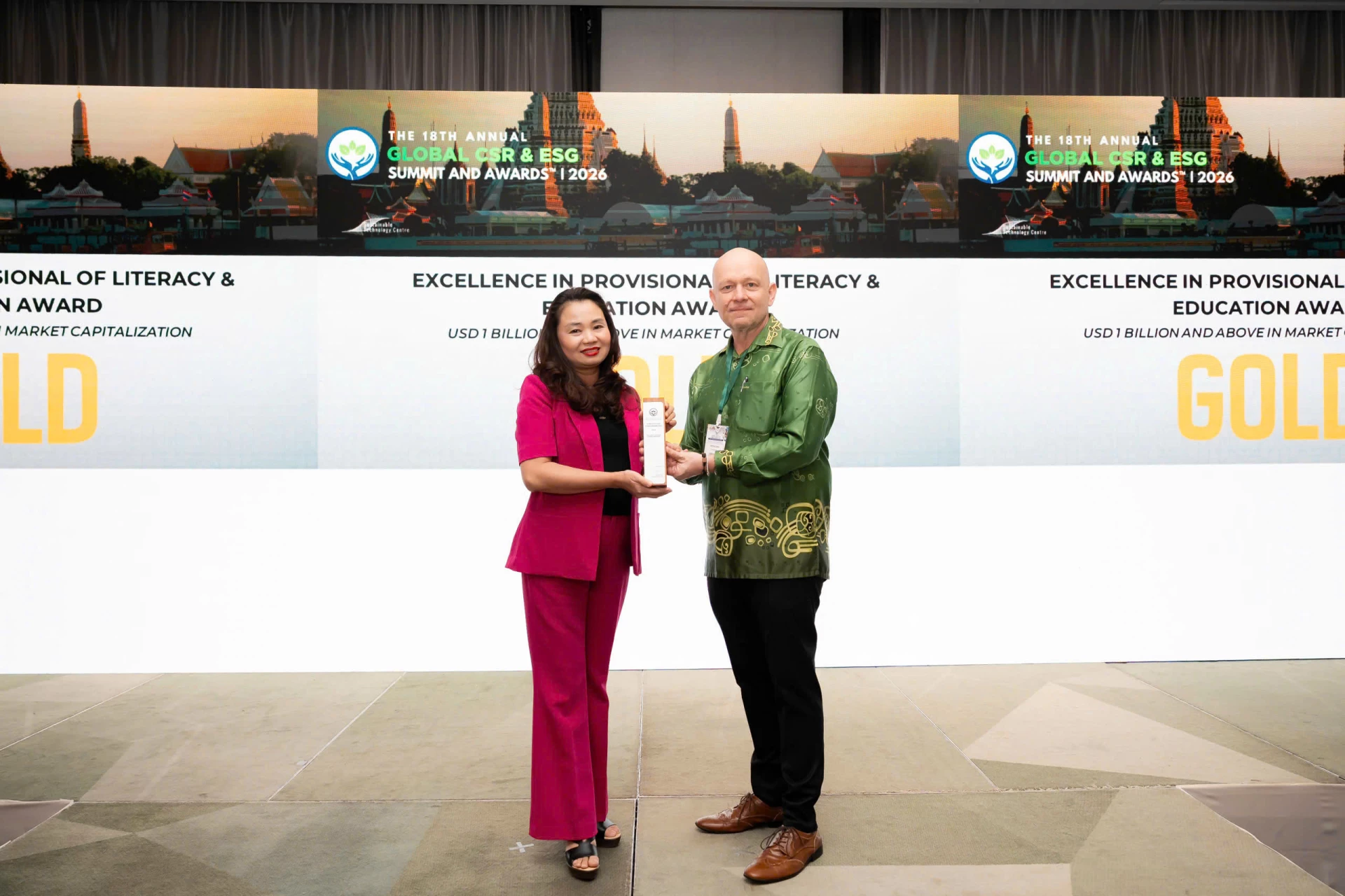 VinUni nhận giải vàng quốc tế về trách nhiệm xã hội và phát triển bền vững