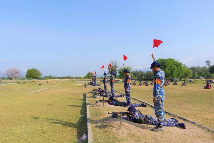 Lữ đoàn 101 tổ chức bắn đạn thật cho chiến sĩ mới