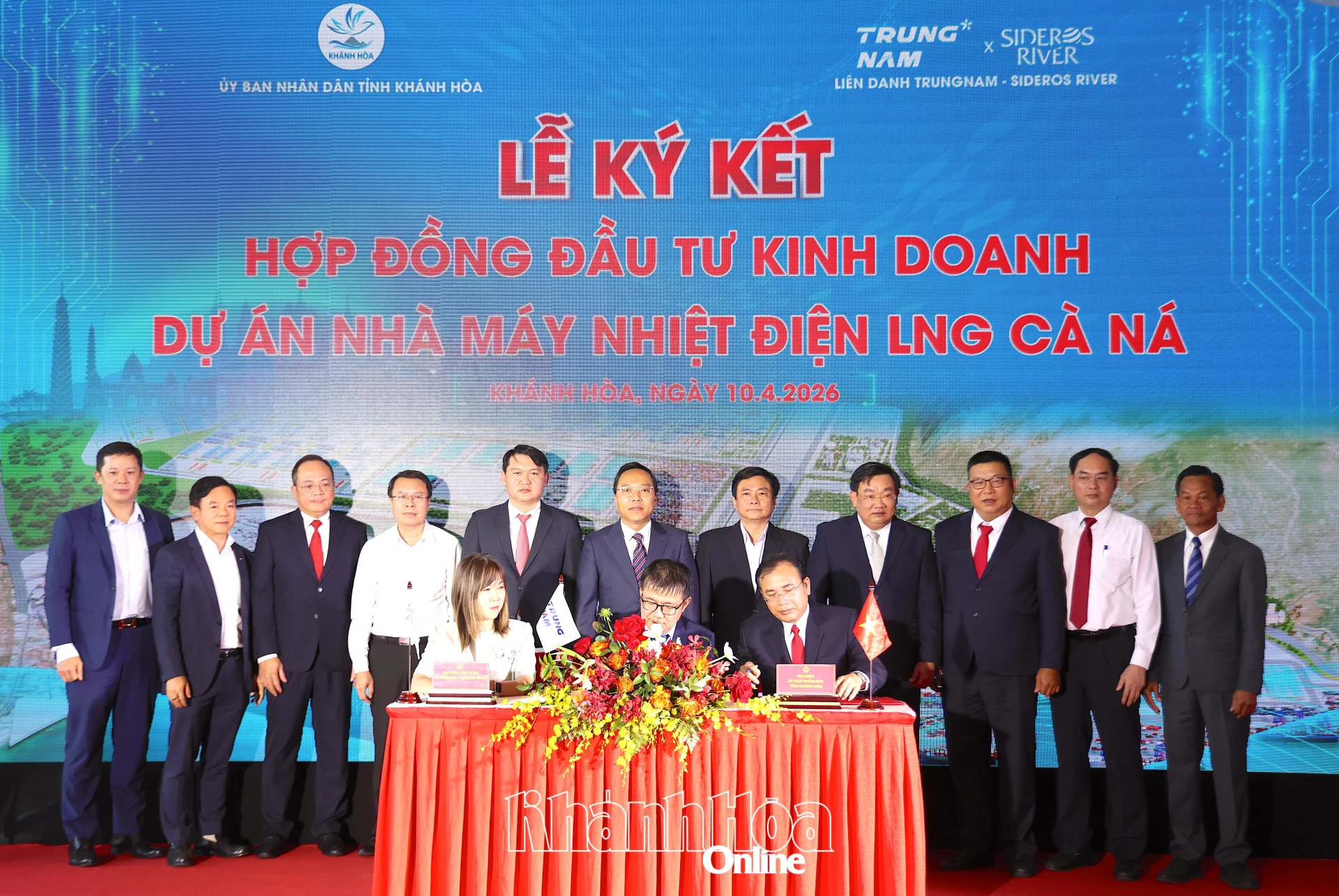 Investment signing for Ca Na LNG power plant and Ca Na port projects