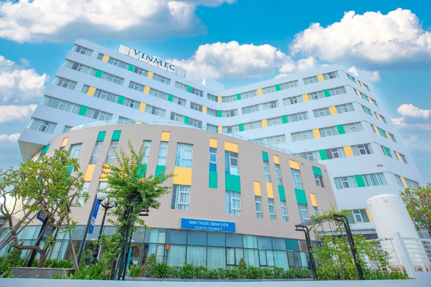 Vinmec Nha Trang được xây dựng trên khuôn viên hơn 5.000 m2 với mức đầu tư lớn.