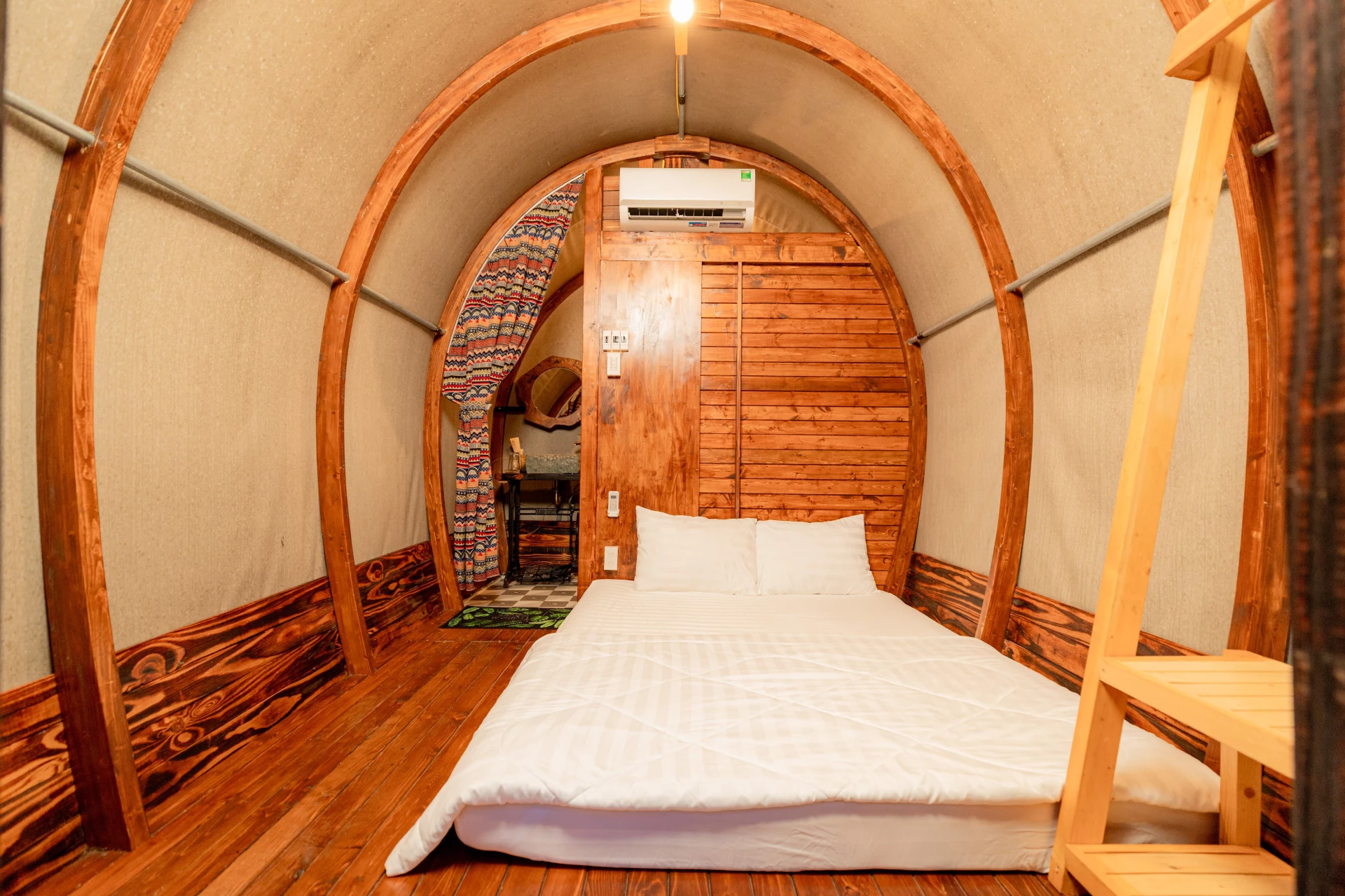 Không gian căn Glamping đầy đủ tiện nghi.