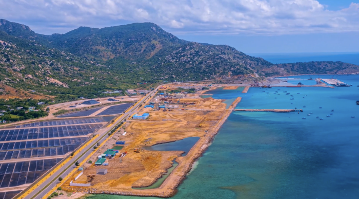 Tổ hợp công nghiệp - năng lượng Cà Ná chuyển mình