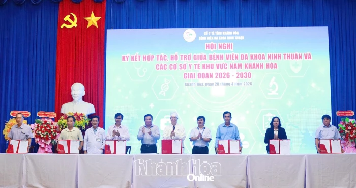 Bệnh viện Đa khoa Ninh Thuận ký kết hỗ trợ y tế khu vực phía nam