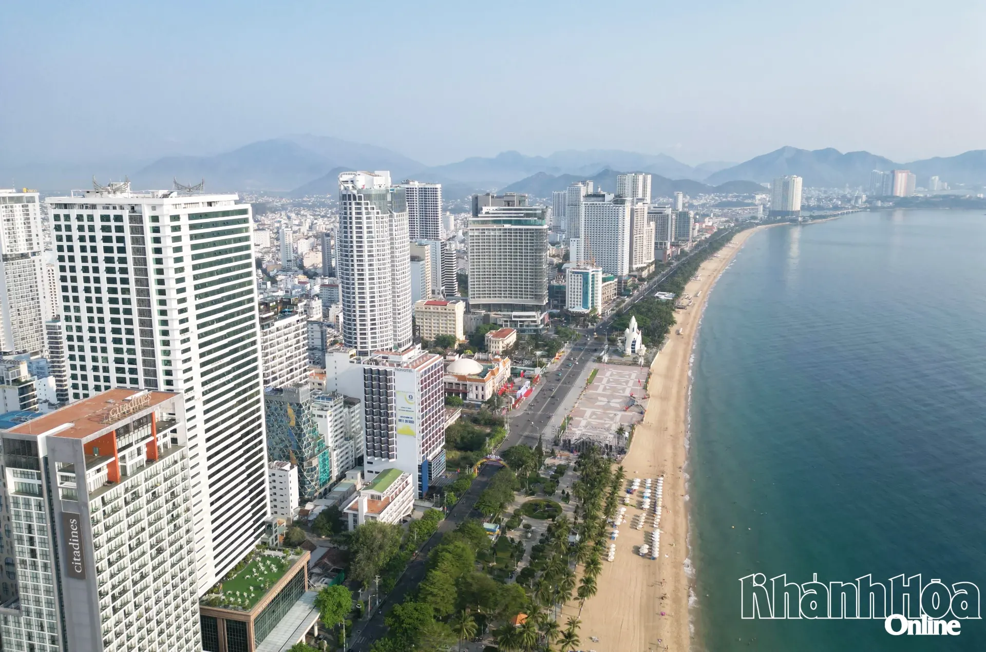 Quy hoạch khu vực phía đông đường Trần Phú: Cân bằng phát triển và bảo tồn không gian biển